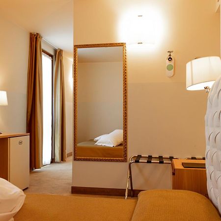 Hotel Dependance Silvestro غارْدا المظهر الخارجي الصورة